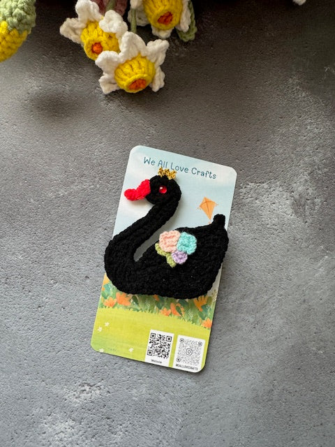 Elegant Black Swan Brooch/Pin/Clip 2 In 1