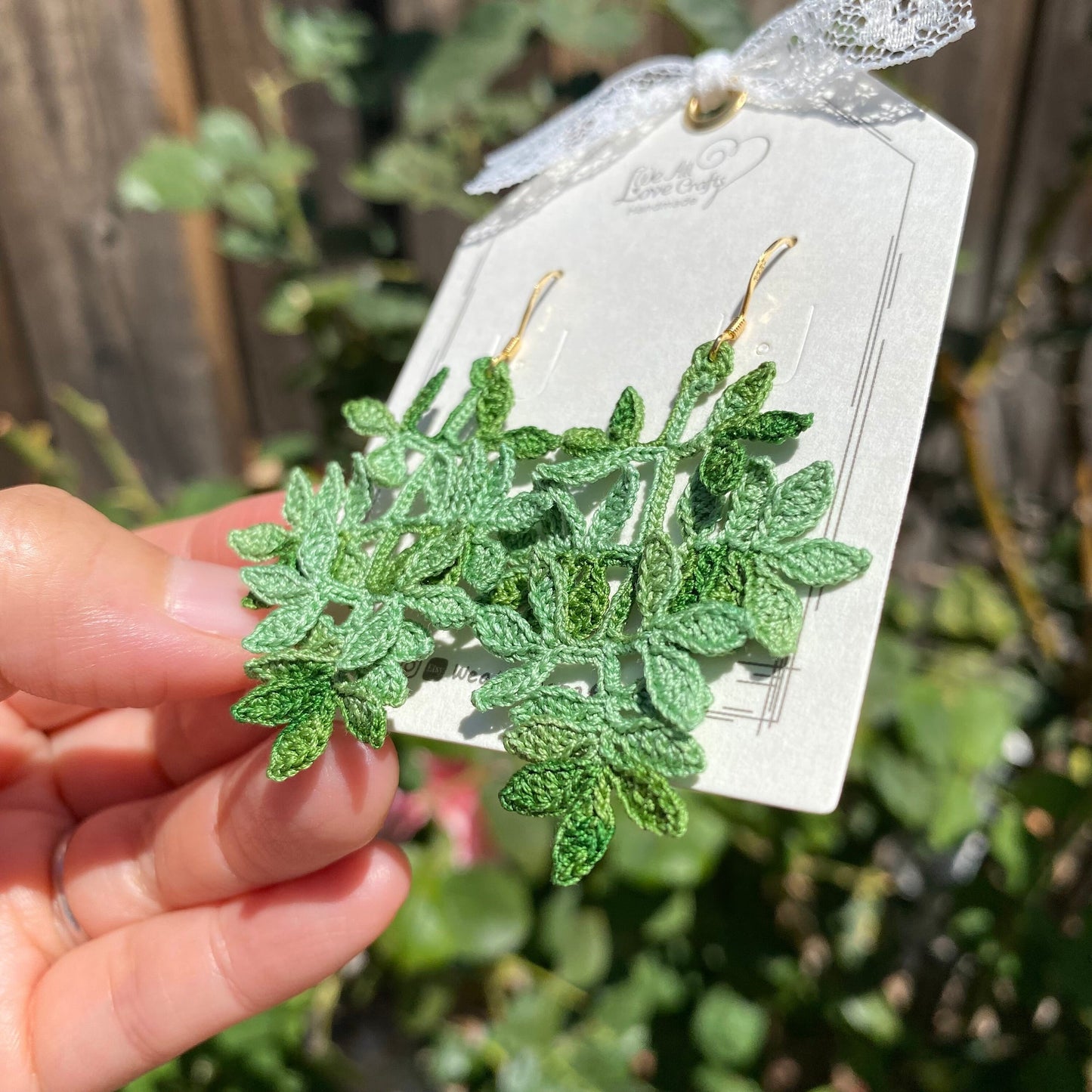 Green ombre fern leaf crochet handmade dangle earrings/microcrochet/Knitted jewelry/Forest style/Indoor plant/Polypodiophyta/Instagram
