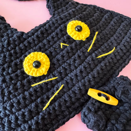 Crocheted Black Cat Crossbody Bag | Handmade Halloween Purse with Movable Tail