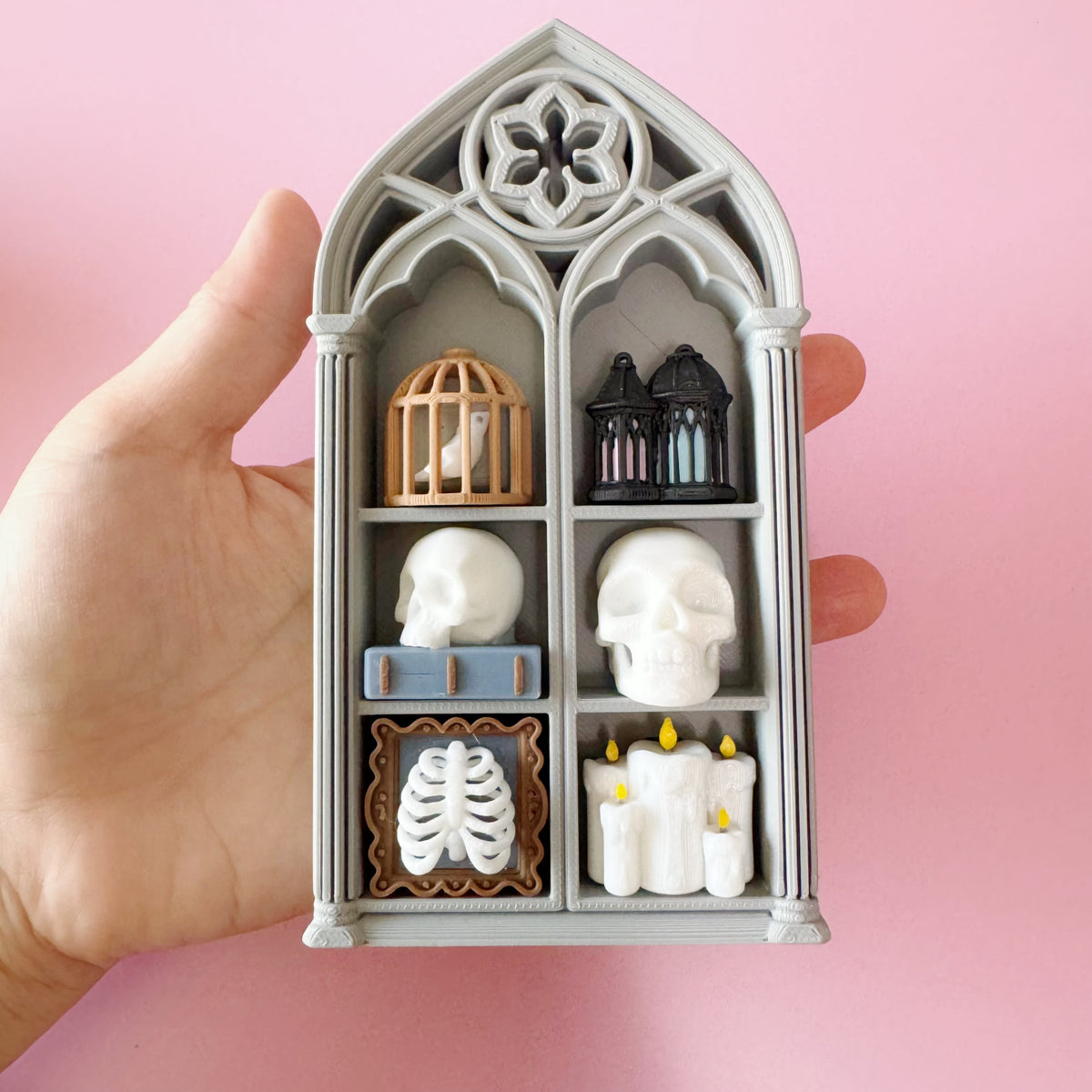 📚🕯️ Gothic Library Clicker