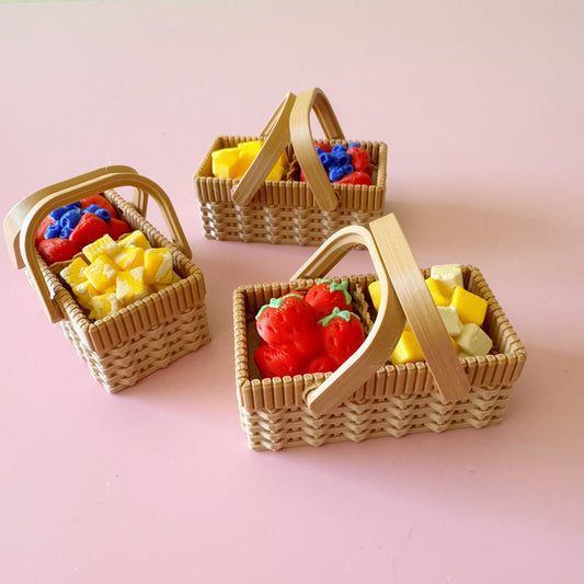 Picnic Basket Clicker 🧺🍓🧀