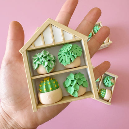 🪴 Cozy Plant Shelf Clicker