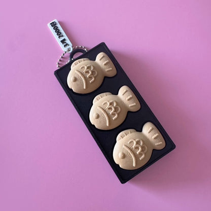 Fish Shaped Cake Clickers  (붕어빵 클릭커)