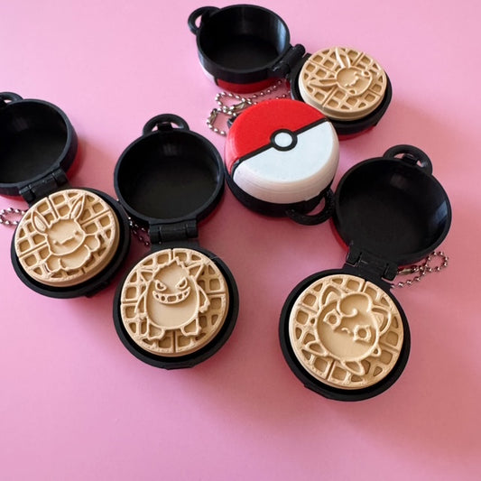 Pokemon Waffle Maker - Poké ball
