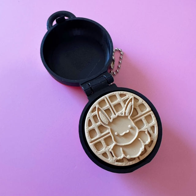 Pokemon Waffle Maker - Poké ball