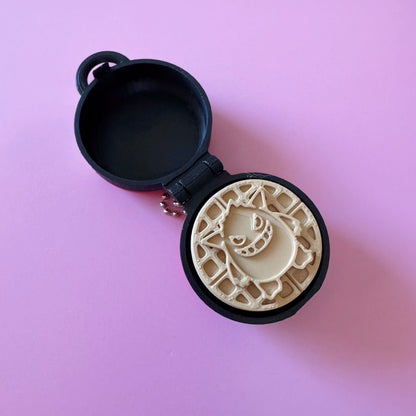 Pokemon Waffle Maker - Poké ball