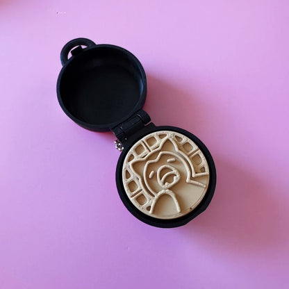 Pokemon Waffle Maker - Poké ball