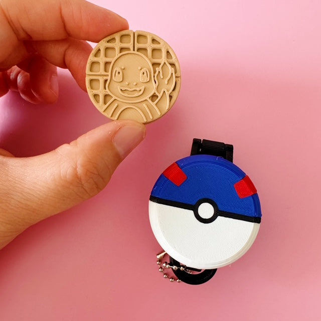 Pokemon Waffle Maker - Poké ball