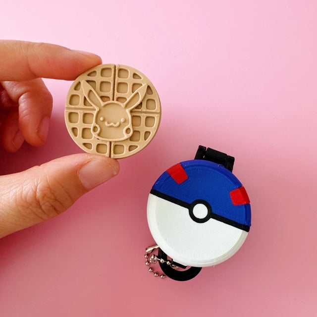 Pokemon Waffle Maker - Poké ball