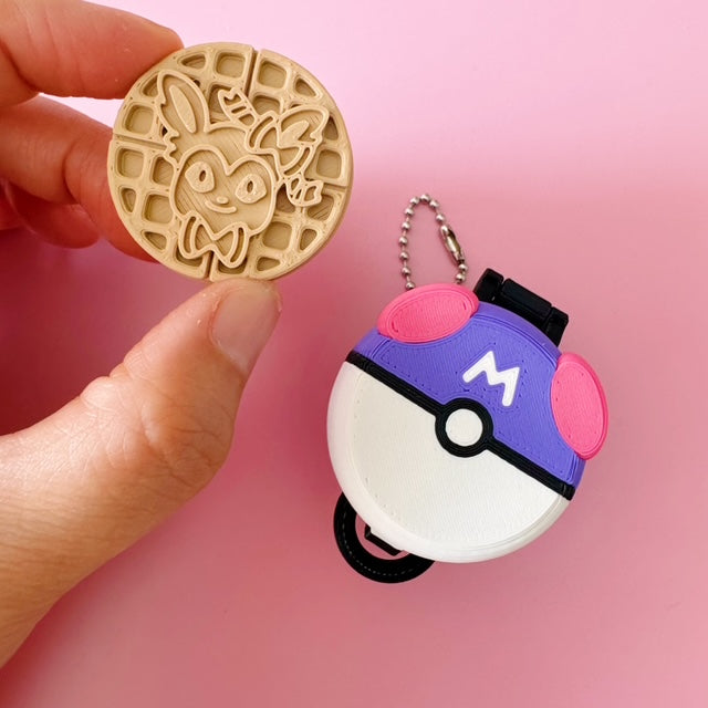 Pokemon Waffle Maker - Poké ball