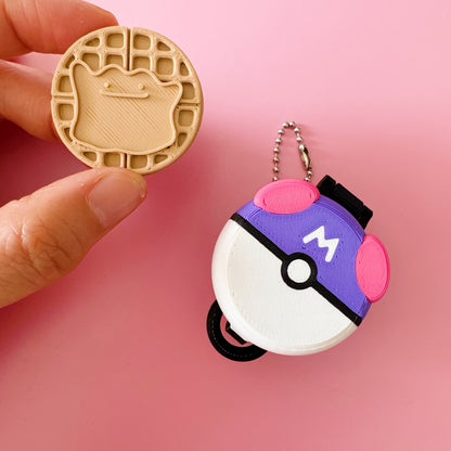 Pokemon Waffle Maker - Poké ball