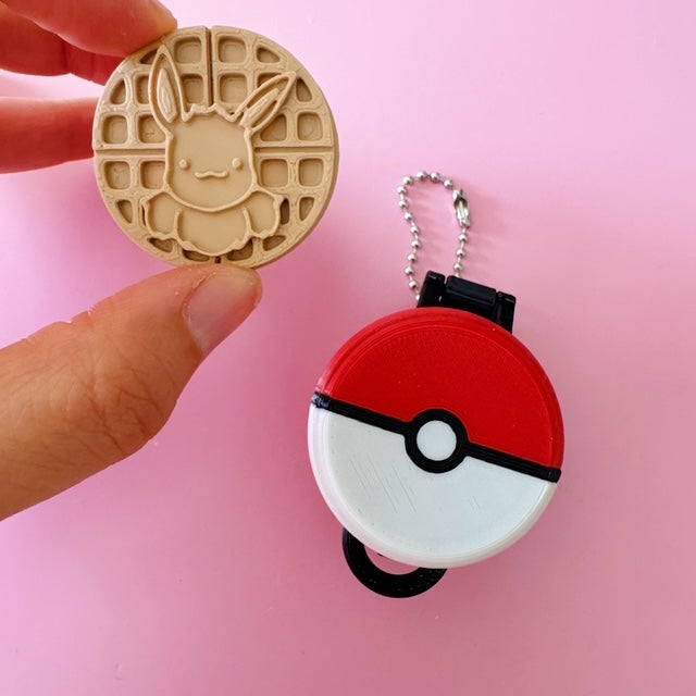 Pokemon Waffle Maker - Poké ball