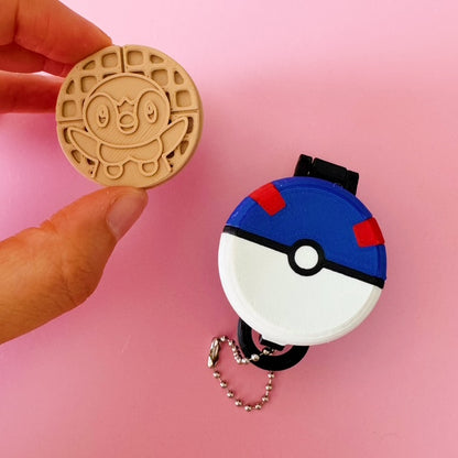 Pokemon Waffle Maker - Poké ball