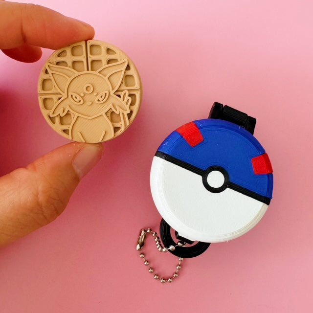 Pokemon Waffle Maker - Poké ball