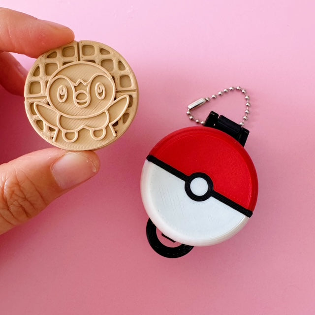 Pokemon Waffle Maker - Poké ball