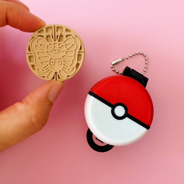 Pokemon Waffle Maker - Poké ball