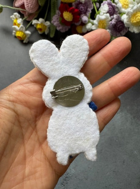 Bunny with White rabbit creamy candy Brooch/Pin