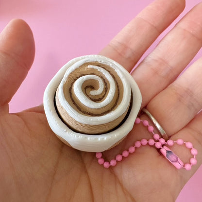 Cinnamon Roll 3D Clicker