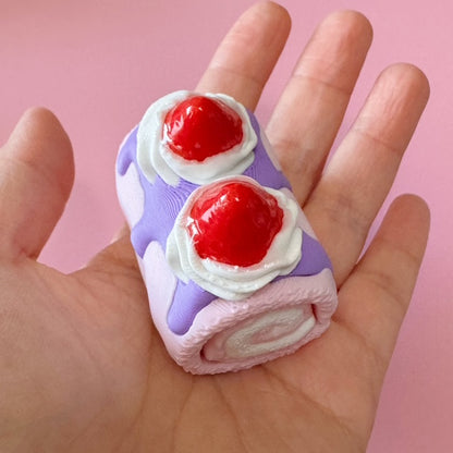 Strawberry Cake Roll 3D Clicker
