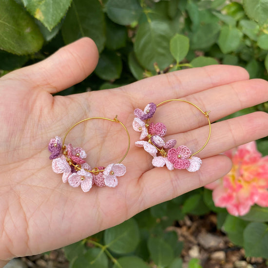 Pink ombre flower cluster crochet hoop earrings/Microcrochet/14k gold/gift for her/Knitting handmade jewelry