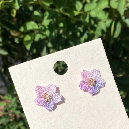 Load image into Gallery viewer, Japanese Cherry blossom crochet stud earrings/Microcrochet/Purple Pink Ombre flower with gold beads/Summer gift for her/Japanese new year
