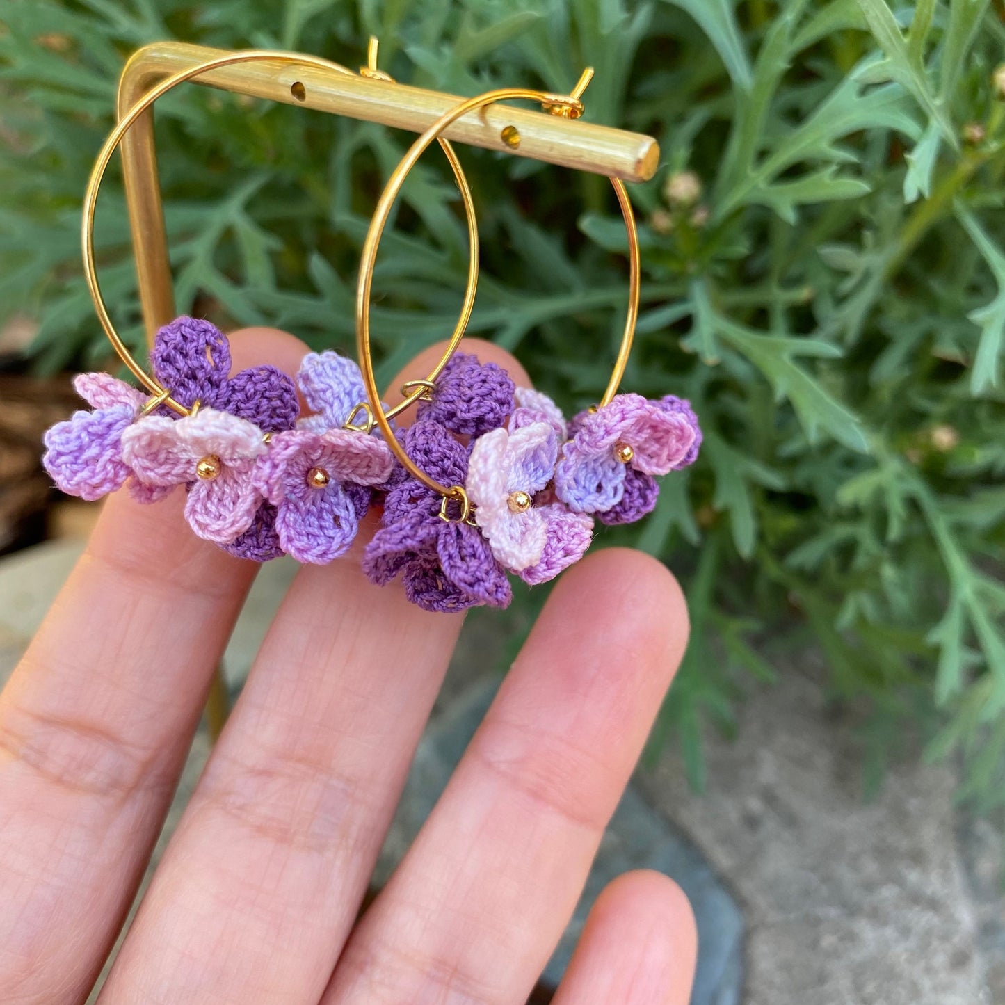 Purple ombre flower cluster crochet hoop earrings/Microcrochet/14k gold/gift for her/Knitting handmade jewelry