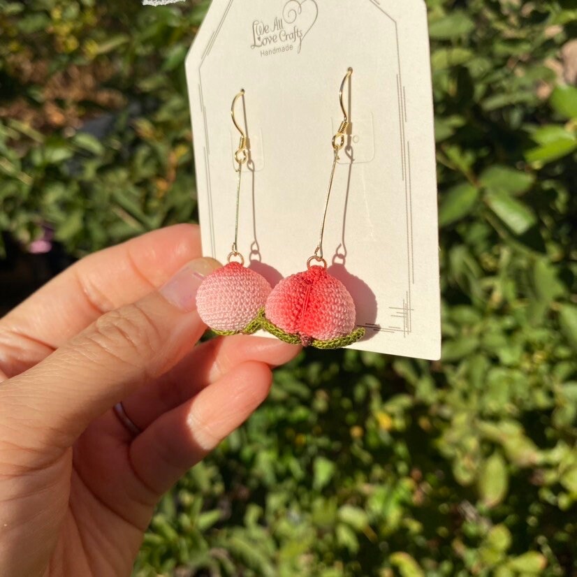 Load image into Gallery viewer, Pink cute Peach crochet dangled earrings/Microcrochet/14k gold jewelry/Summer fruit gift for her/Ship from US
