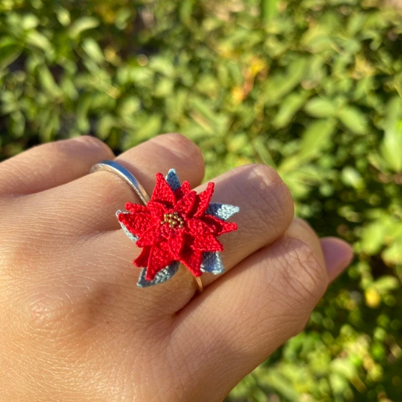 Red Poinsettia flower crochet Ring/Microcrochet/14k gold metal ring/Christmas holiday flower gift for her/Knitting handmade jewelry