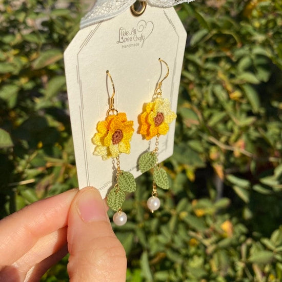 Load image into Gallery viewer, Yellow Ombre Sunflower dangle earrings/Microcrochet/14k gold/fall flower gift for her/Knitting handmade jewelry/Ship from US
