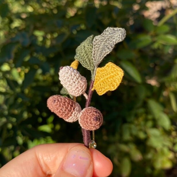 Christmas Acorn branch crochet brooch/Micro crochet /Handmade fall Winter embroidery jewelry/Christmas gift for her