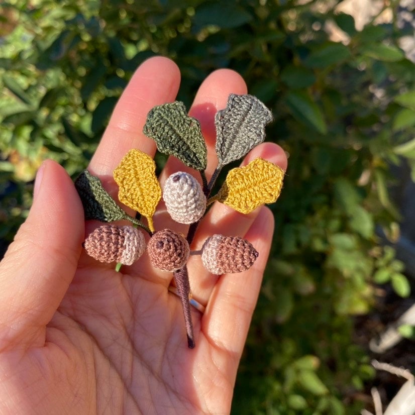 Christmas Acorn branch crochet brooch/Micro crochet /Handmade fall Winter embroidery jewelry/Christmas gift for her