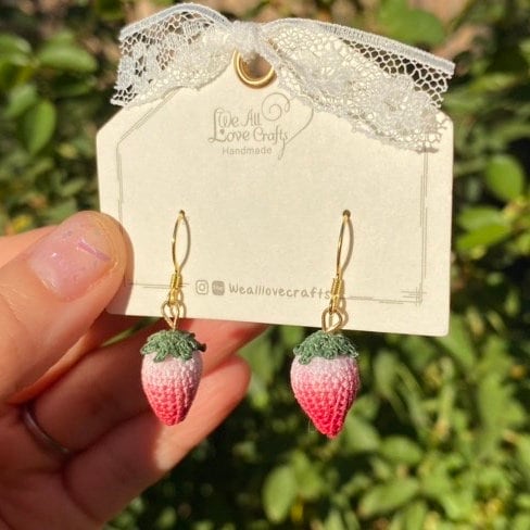 Pink ombre Strawberry crochet dangled earrings/Amigurumi/Micro crochet/14k gold jewelry/Summer fruit gift for her/Ship from US