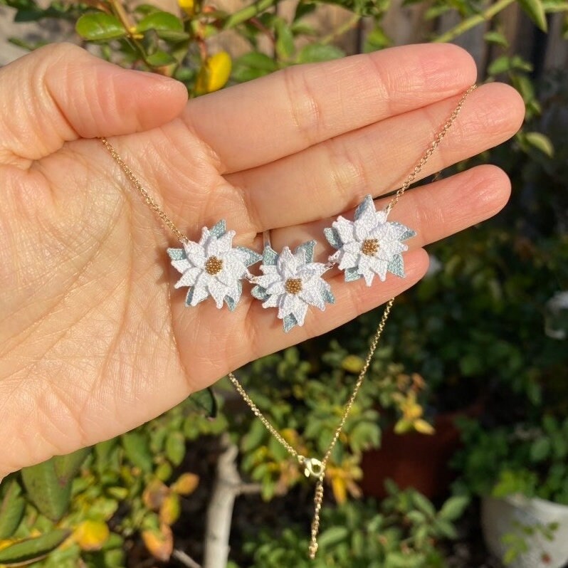 White Poinsettia flower necklace for Christmas/Microcrochet/14k gold/winter jewelry for her/Knitting handmade