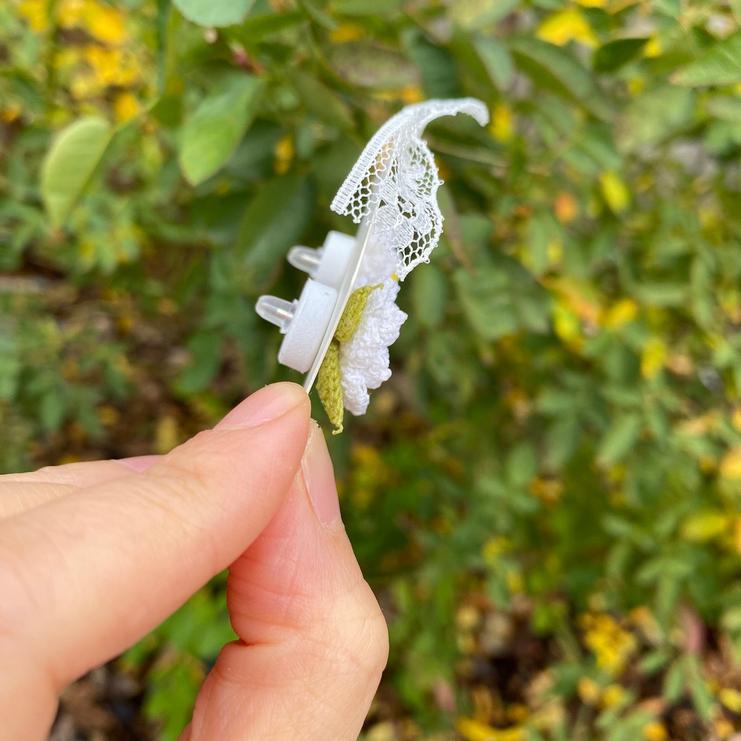 White Gardenia with leaves crochet stud earrings/Microcrochet//925 sterling sliver/Flower jewelry gift for her/Spring floral accessories