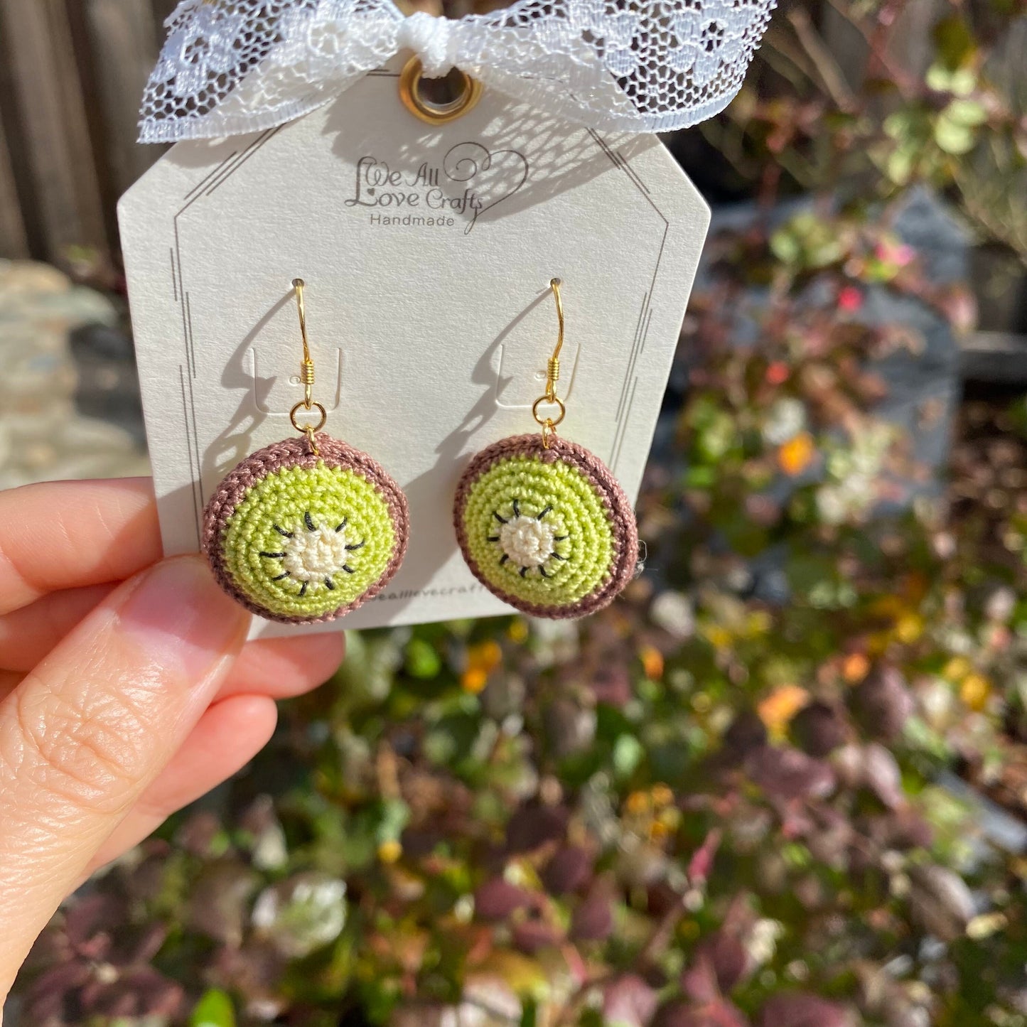 Green Kiwi fruit slice crochet dangled earrings/Microcrochet/14k gold jewelry/Summer fruit gift for her/Ship from US