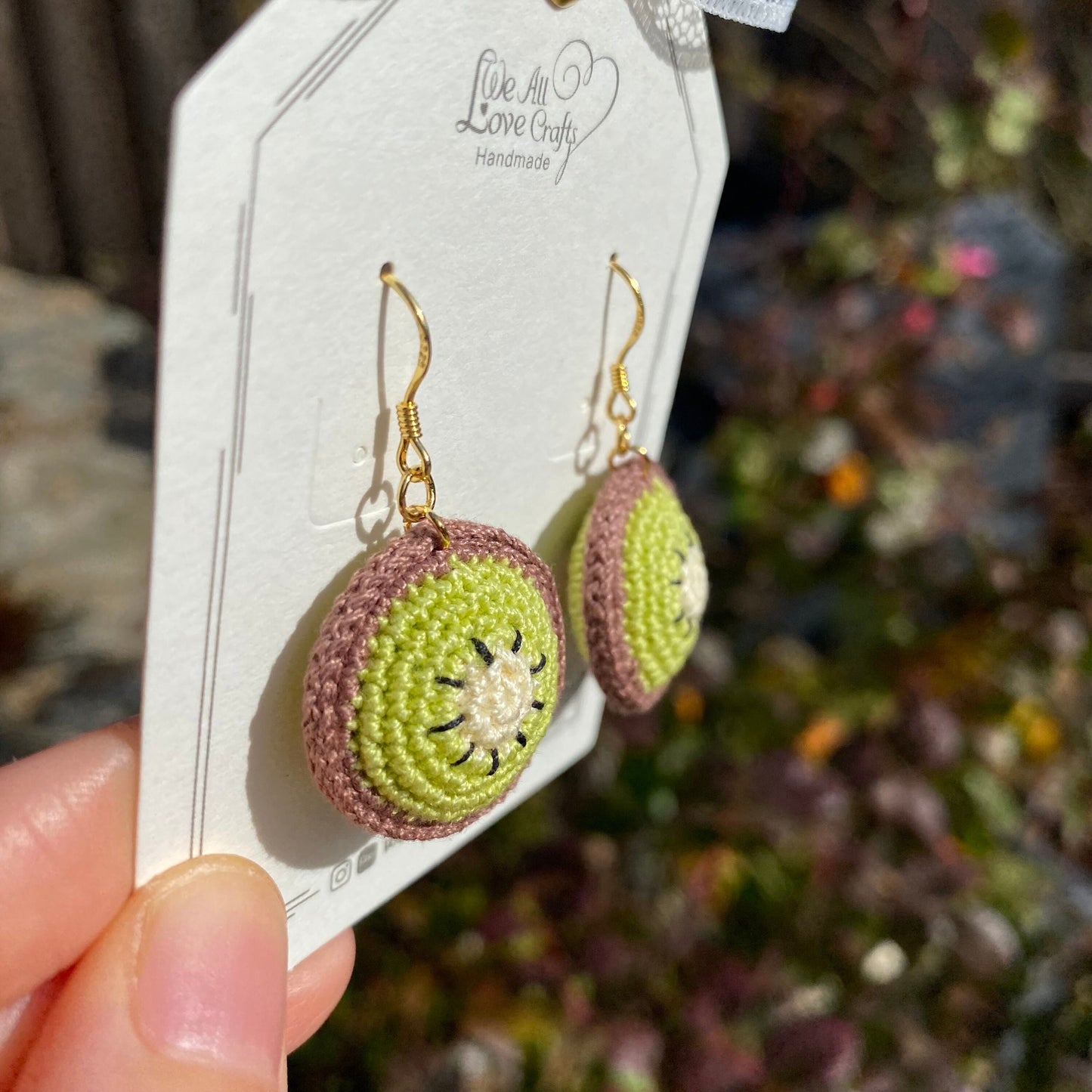 Green Kiwi fruit slice crochet dangled earrings/Microcrochet/14k gold jewelry/Summer fruit gift for her/Ship from US