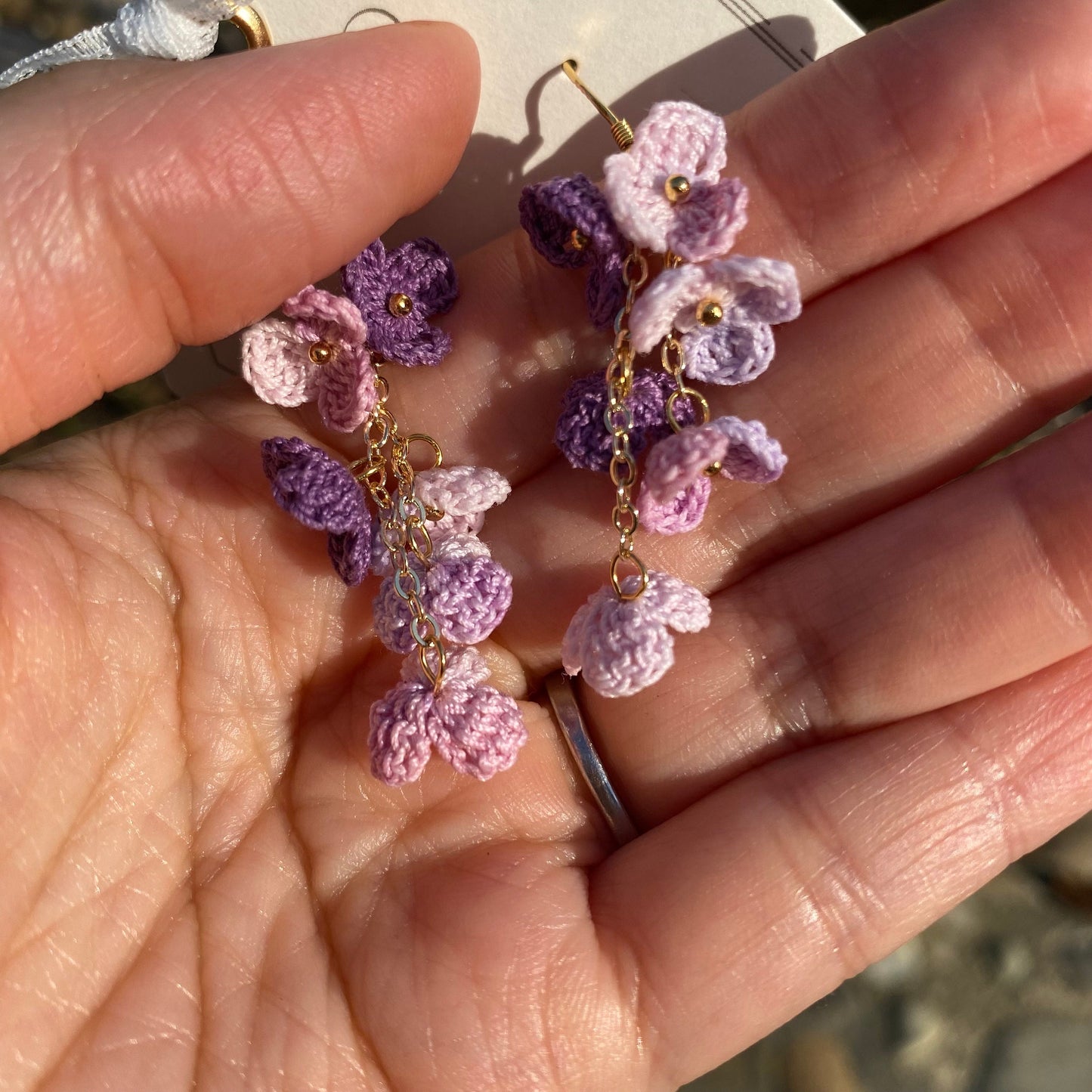 Load image into Gallery viewer, Dark Purple Pink ombre flower cluster crochet dangle stud earrings/Micro crochet/14k gold/gift for her/Knitting handmade jewelry

