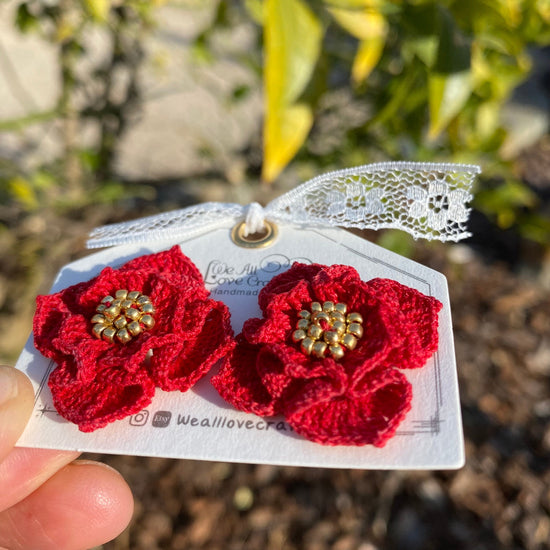 Red crochet flower with gold beads stud earrings/Microcrochet/14k gold/gift for her/kitted twine/Knitting handmade jewelry/Ship from US