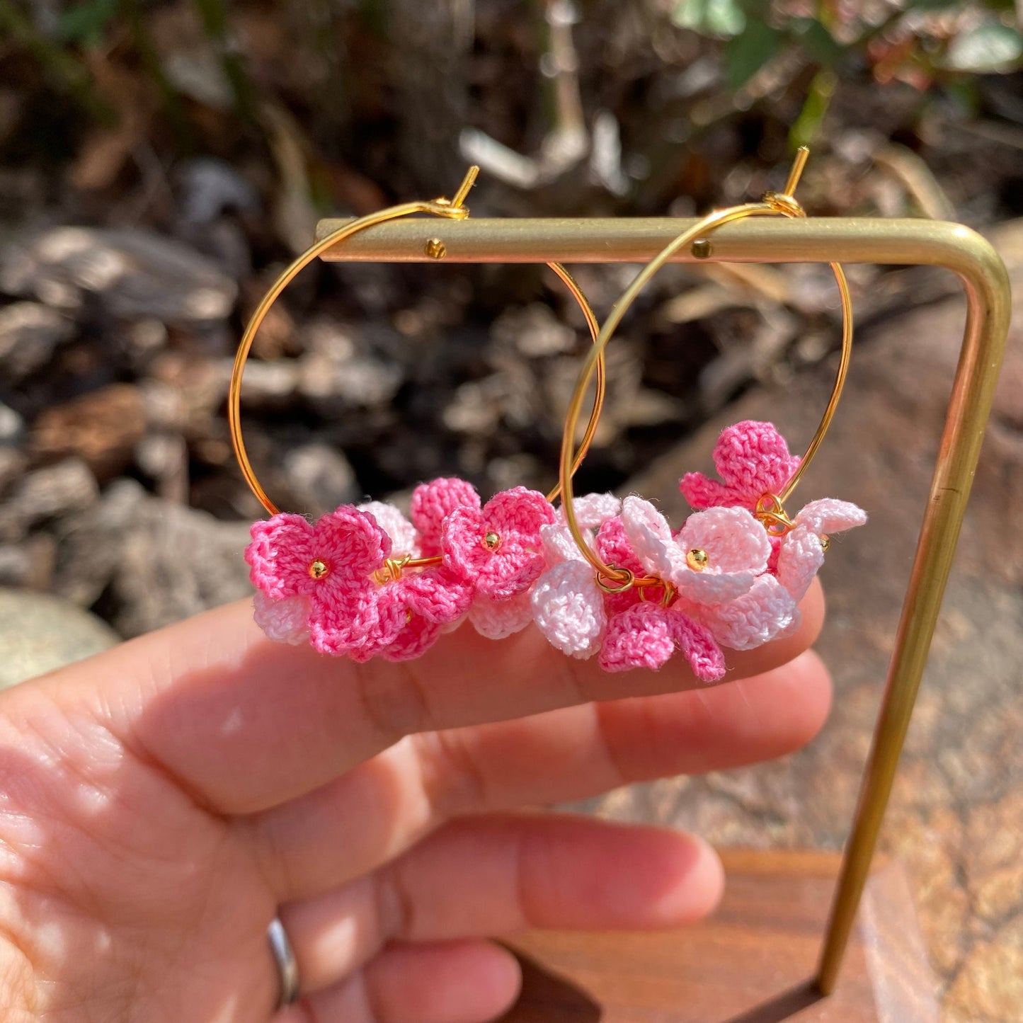 Pink Two tones color flower cluster crochet hoop earrings/Microcrochet/14k gold/gift for her/Knitting handmade jewelry/Ship from US