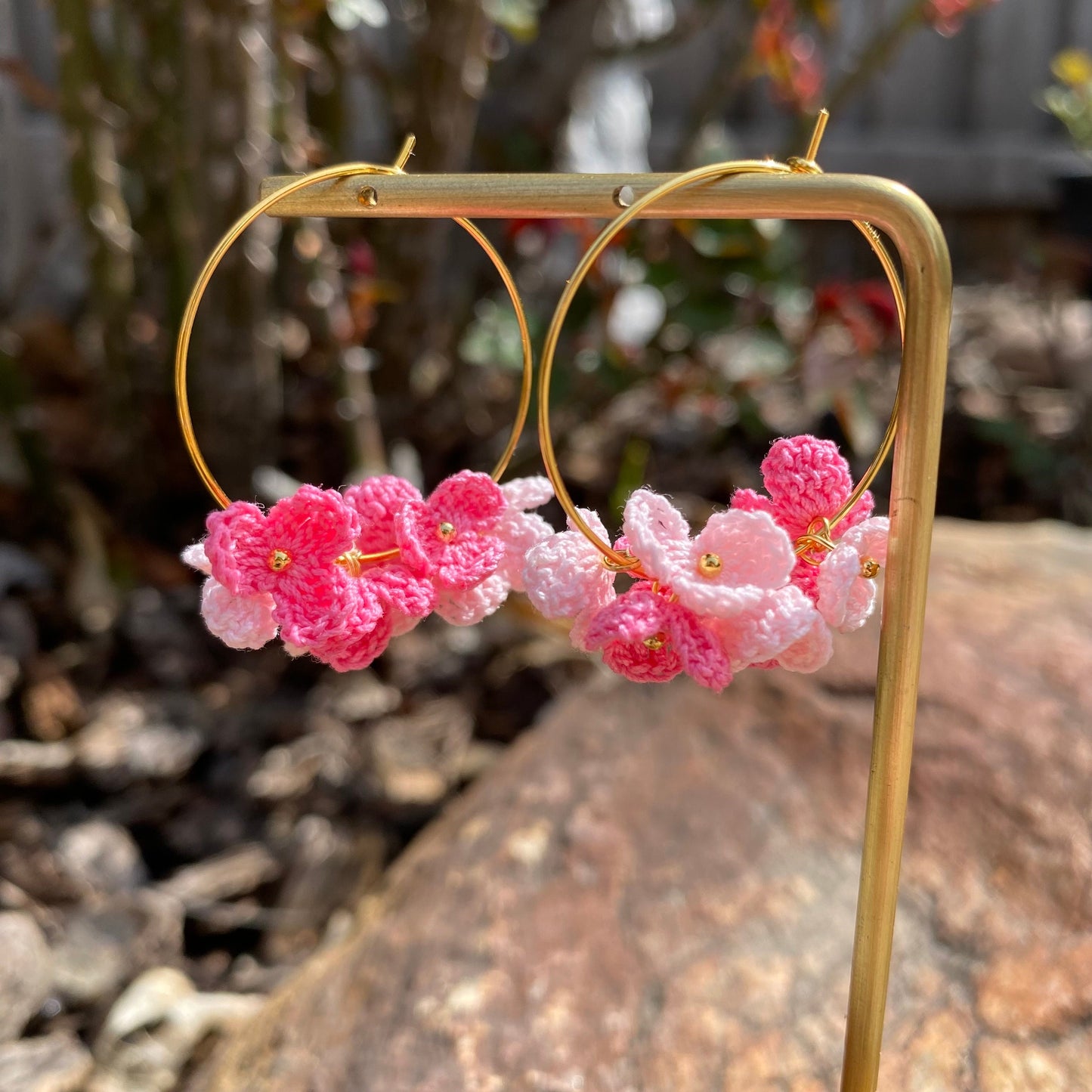 Pink Two tones color flower cluster crochet hoop earrings/Microcrochet/14k gold/gift for her/Knitting handmade jewelry/Ship from US