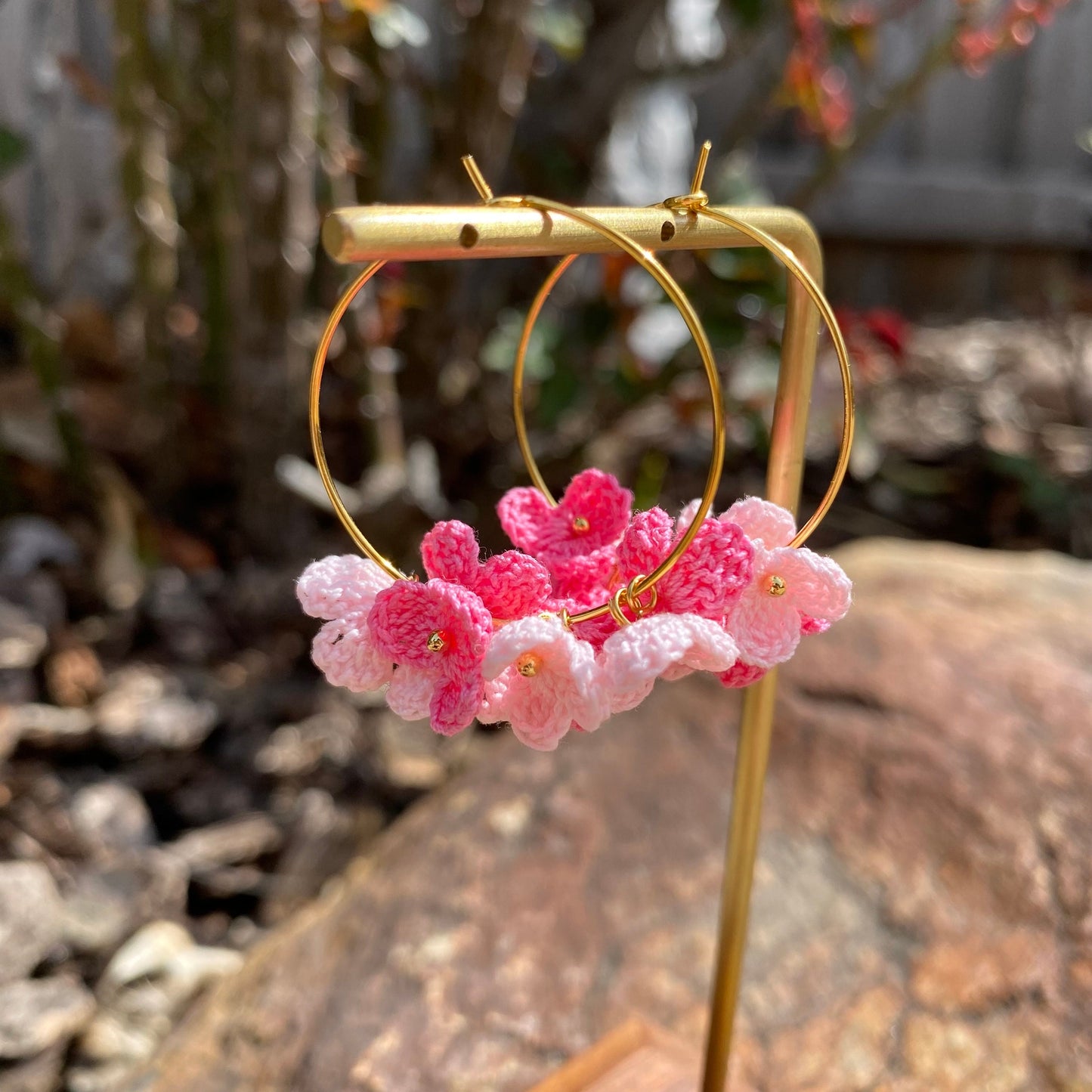 Pink Two tones color flower cluster crochet hoop earrings/Microcrochet/14k gold/gift for her/Knitting handmade jewelry/Ship from US