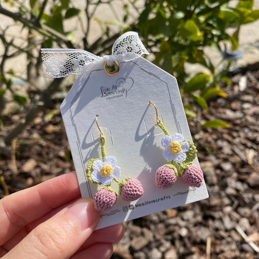 Pink twin Strawberry flower crochet dangle earrings/Microcrochet/14k gold jewelry/Summer berry fruit/Kawaii jewelry/Ship from US