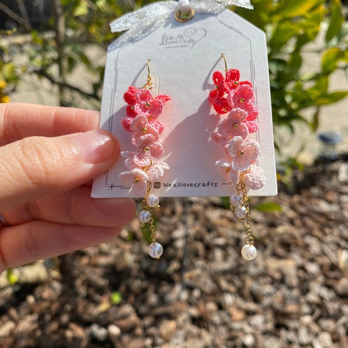 4 shades of Coral Red ombre flower cluster crochet dangle earrings/Microcrochet/14k gold/gift for her/Knitting handmade jewelry