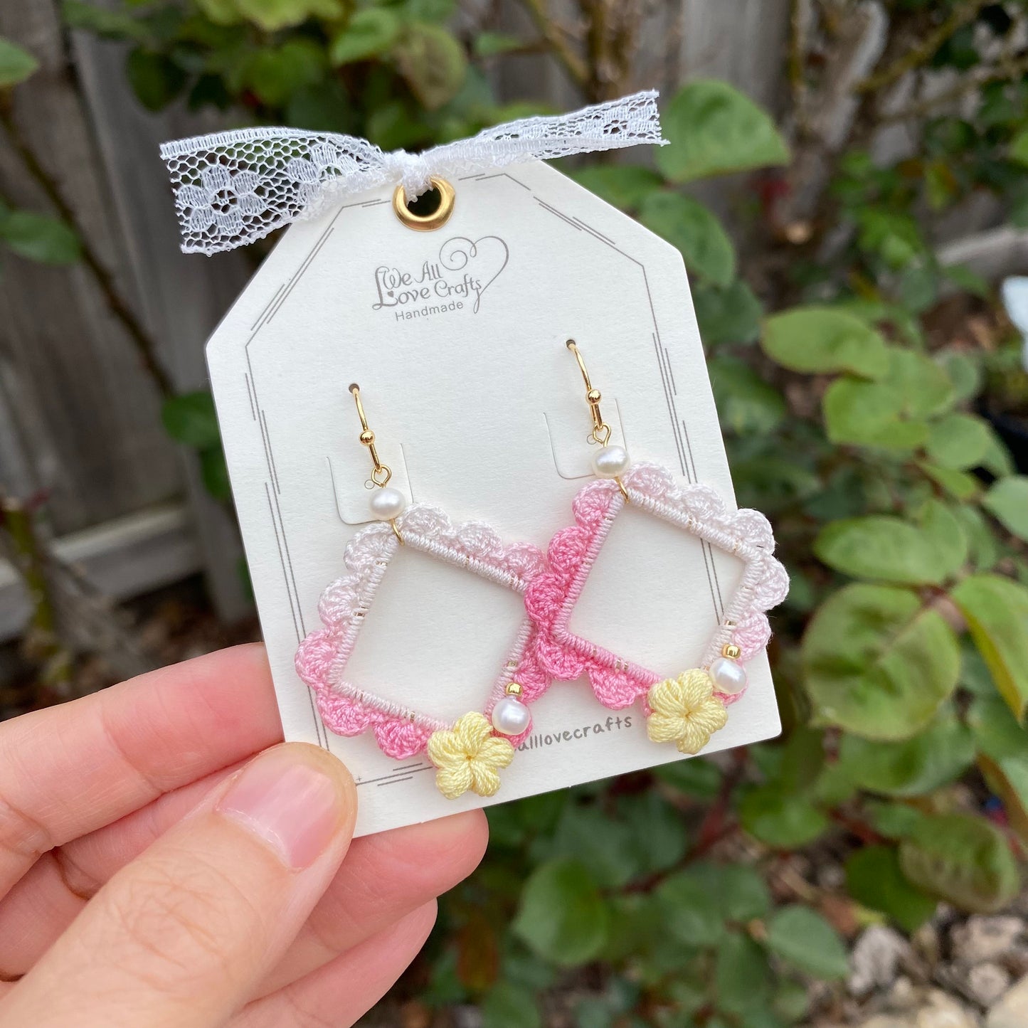 Ombre Pink with yellow flower and pearl crochet earrings in square shape/Microcrochet /dangle geometry jewelry/gift for her/Ship from US