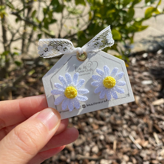 White Daisy flower crochet stud earrings/Microcrochet/Eco friendly Jewelry/Knitted/Spring floral outfit/Easter gift for her/Ship from US