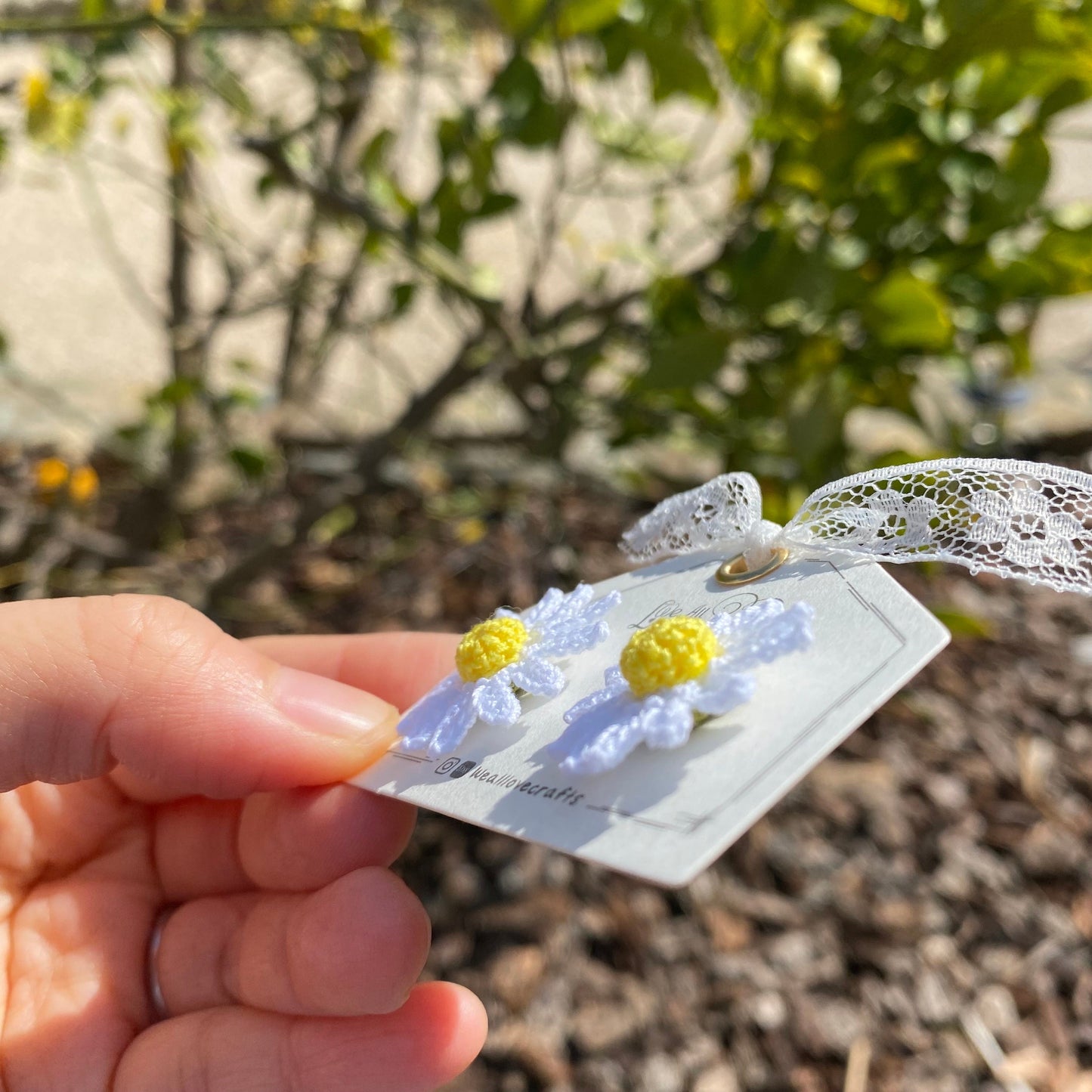 White Daisy flower crochet stud earrings/Microcrochet/Eco friendly Jewelry/Knitted/Spring floral outfit/Easter gift for her/Ship from US