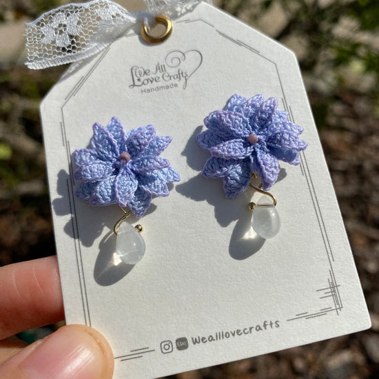 Blue Daisy flower cluster Studs with pearl/Microcrochet/14k gold earrings/Spring gift for her/Knitting handmade jewelry/Ship from US
