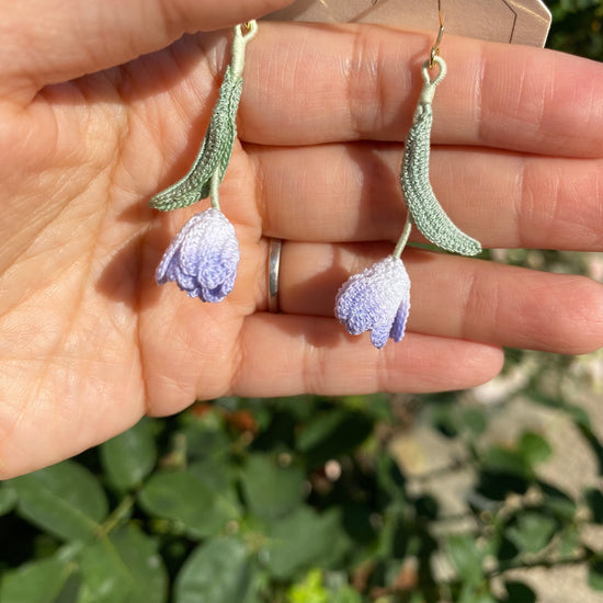 Purple Tulip flower crochet dangle earrings/Microcrochet/14k gold/Spring floral gift for her/Knitting handmade jewelry/Ship from US