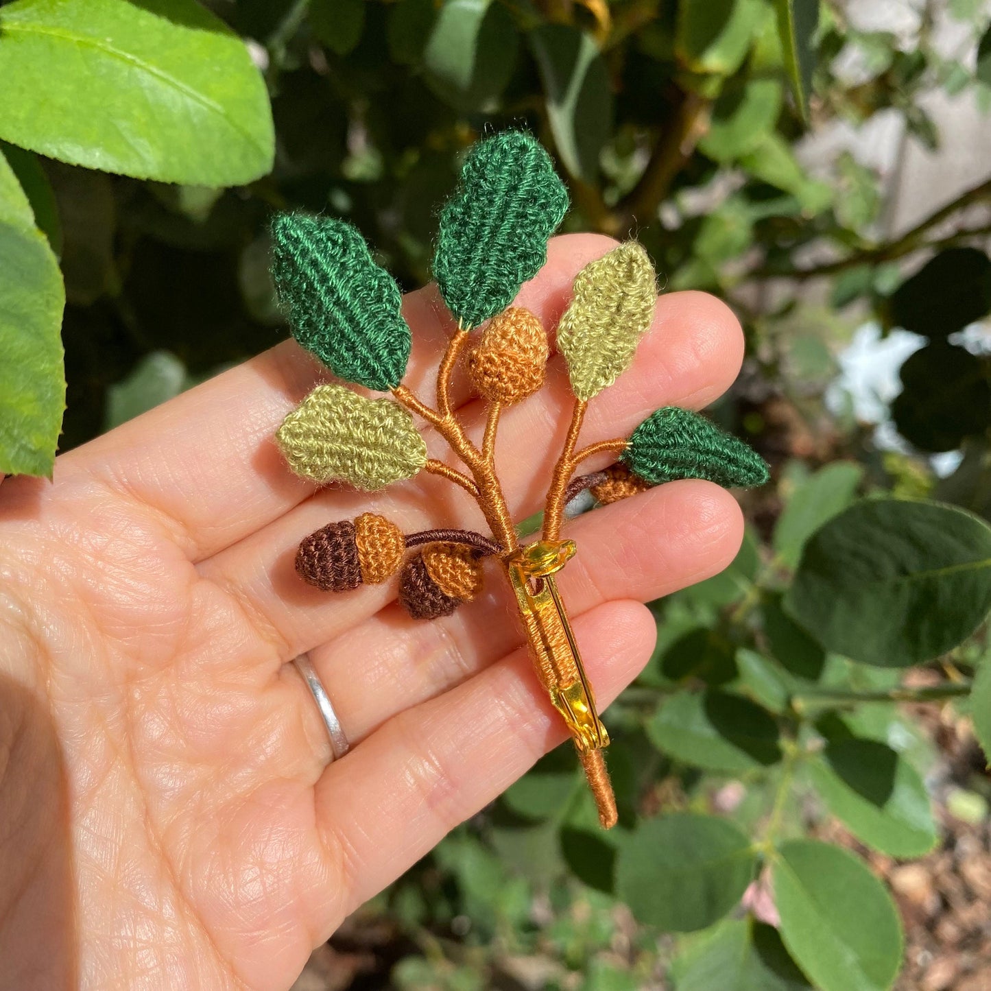 Christmas Acorn branch crochet brooch/Micro crochet /Handmade fall Winter embroidery jewelry/Christmas gift for her