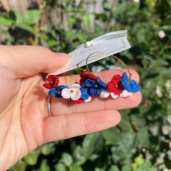 Red White and Blue flower cluster crochet hoop earrings/Microcrochet/14k gold/gift for her/Knitting handmade jewelry/Ship from US